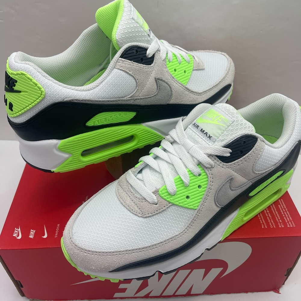 Nike Men’s AIR MAX 90
WHITE/CAVE STONE-LIGHT BONE Athletic Sneakers - Picture 10 of 16